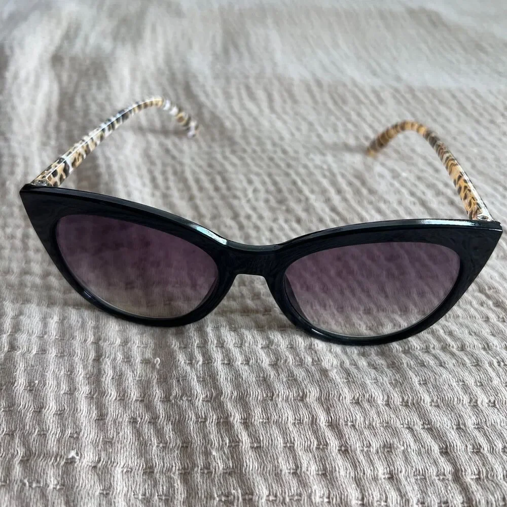 Betsey Johnson Sunglasses Womens Cat Eye Leopard Arms Animal Heart *FRAMES ONLY*